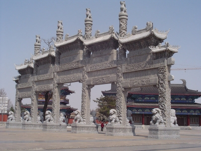 寺廟青石五門石牌坊